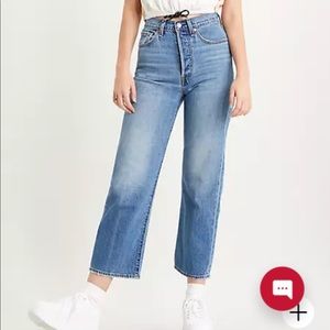 Levi’s Ribcage Straight Ankle